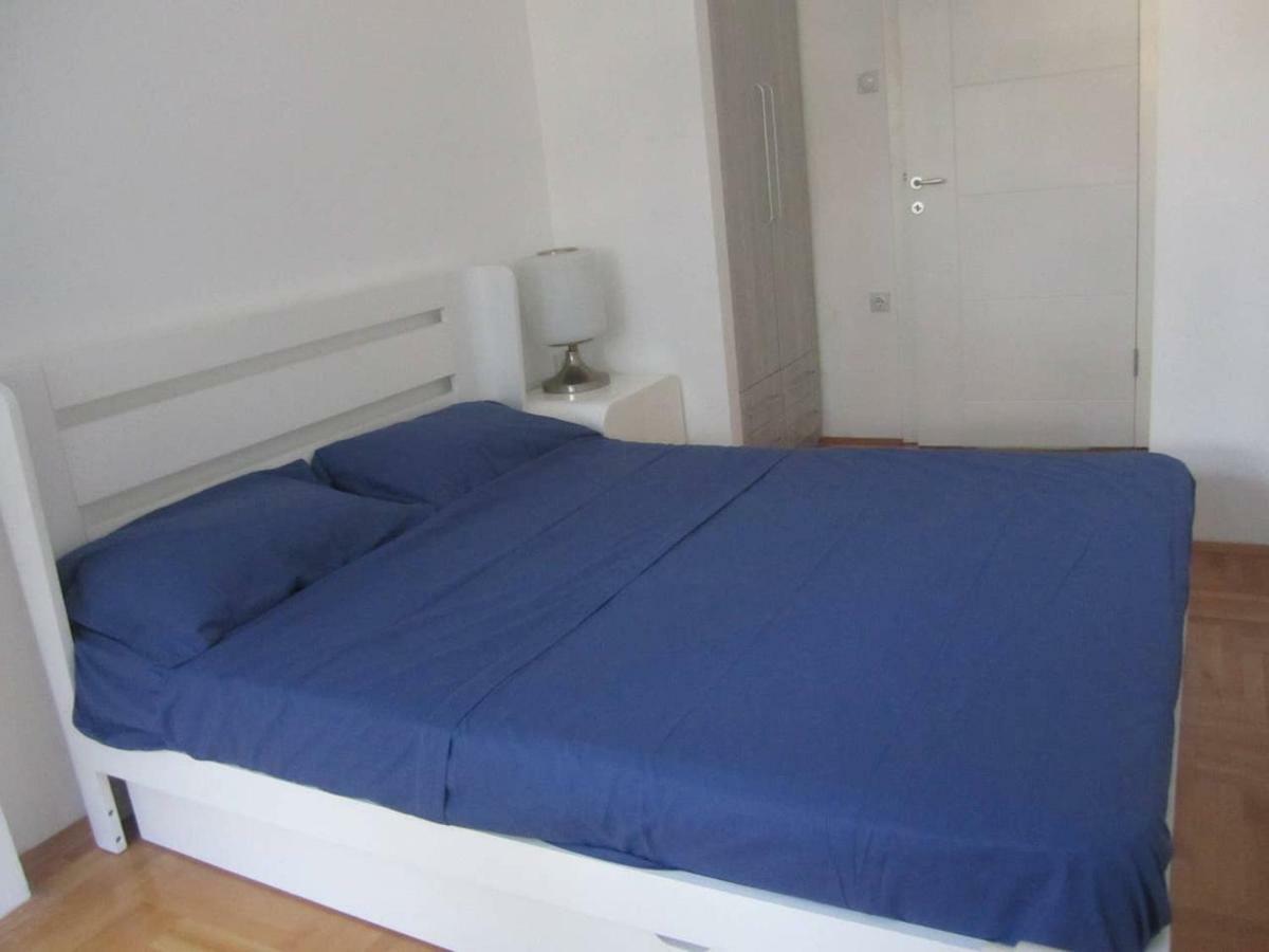 65 Square Meters Designer Apartment In Heart Of City - River View ! Park For Free Ni Exterior foto
